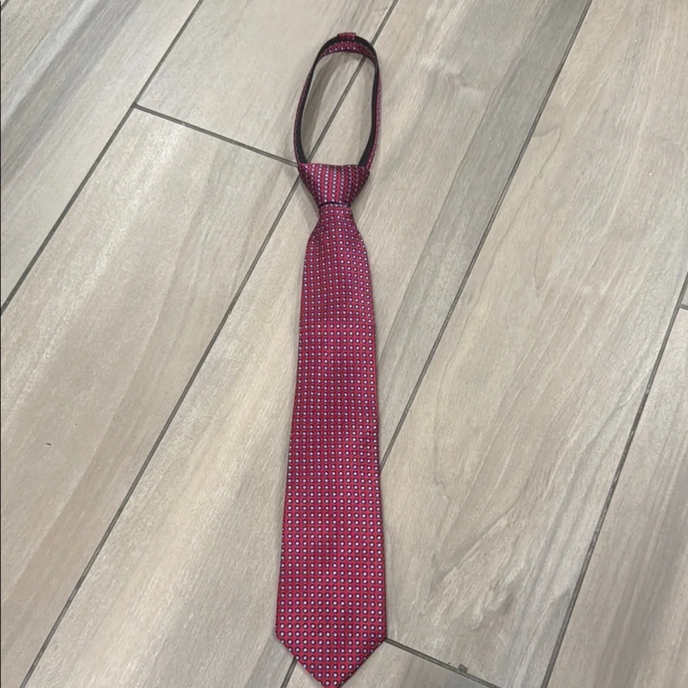 Boys Nautica Red Patterned Tie with adjustable zipper